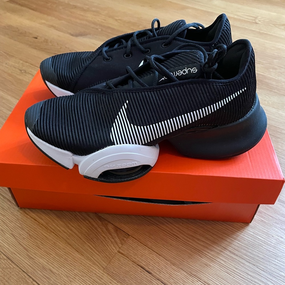 Nike Air Zoom Superrep 2 sz 8